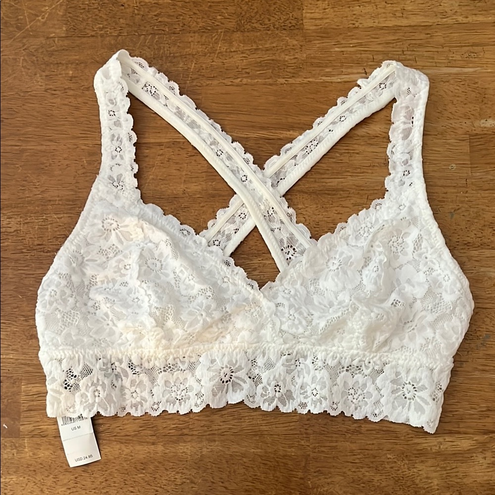 Aerie White Lace Bralette with Floral Pattern and Wide Band
